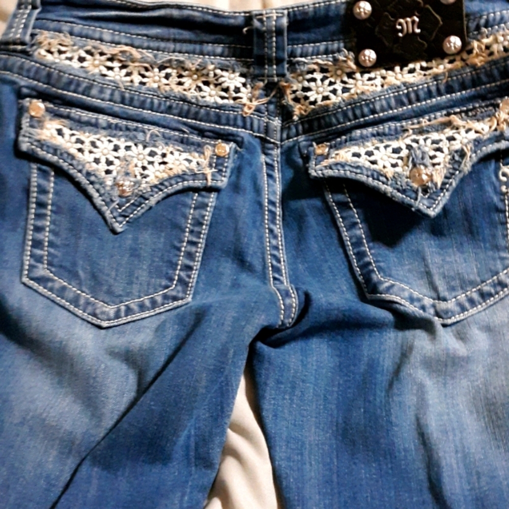 Miss Me Capris